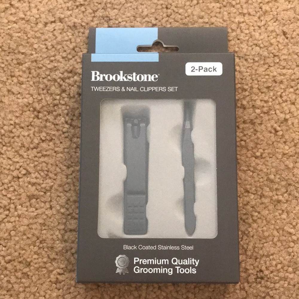 New BROOKSTONE Tweezers & Nail Clippers Set * Black Coated Stainless Steel*